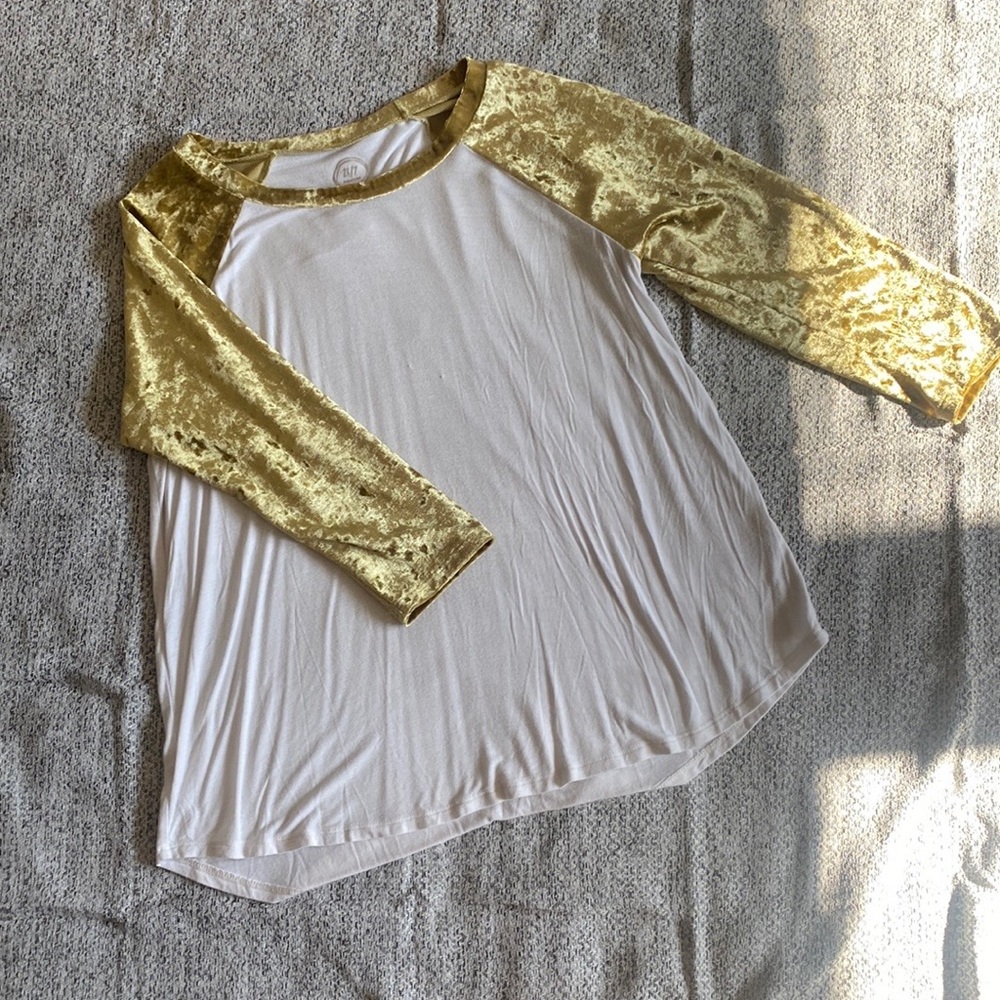 Velvet 3/4 Sleeve